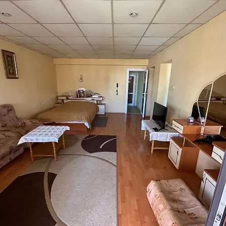 Отель Rade 2 Vratsa